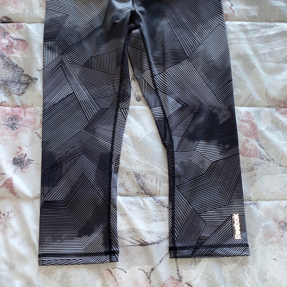 Reebok Capri athletic pants
